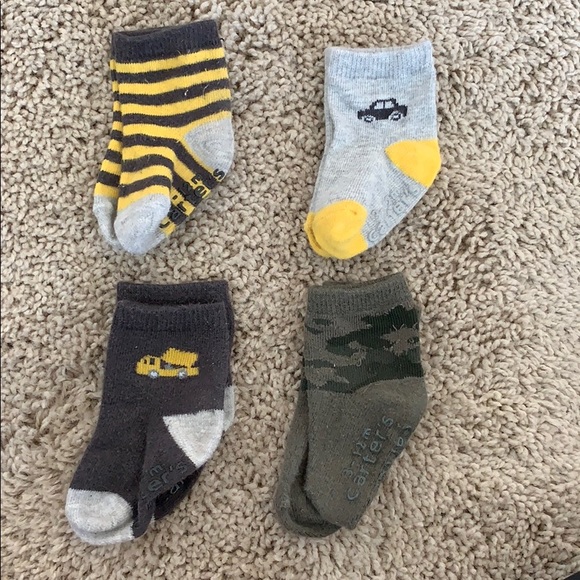 (25) Pairs Boys Socks (OshKosh, Carter’s) - Picture 3 of 6
